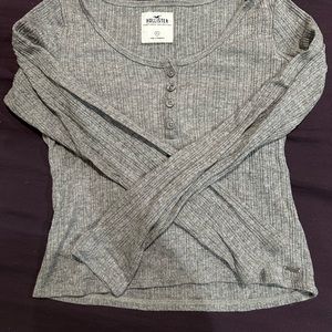 Hollister ribbed tee